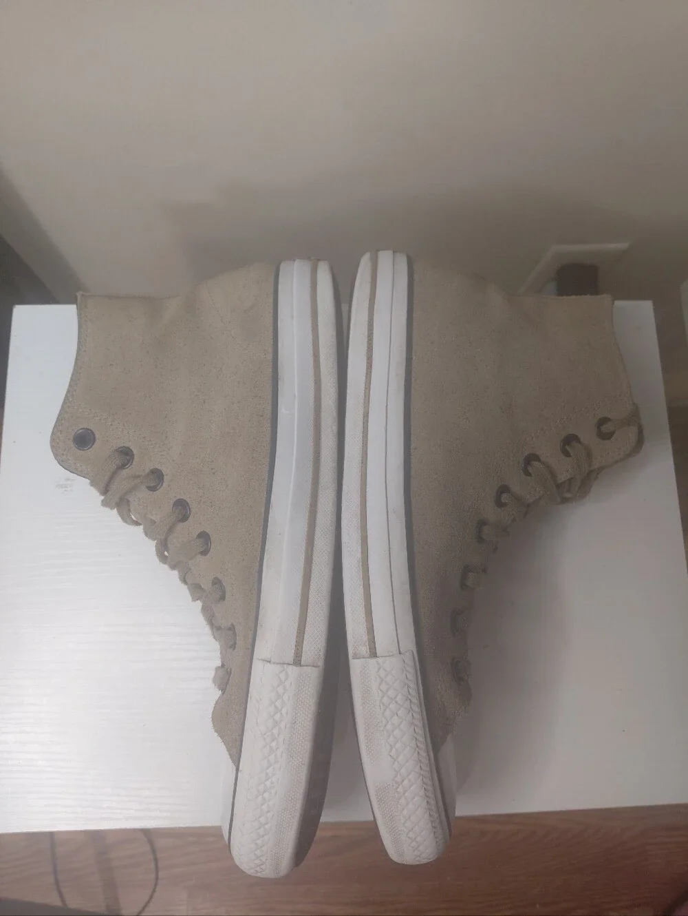 Converse high top